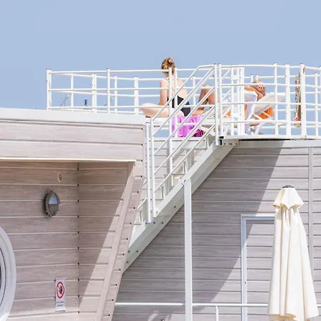 House Boat Úszó hotel Rimini