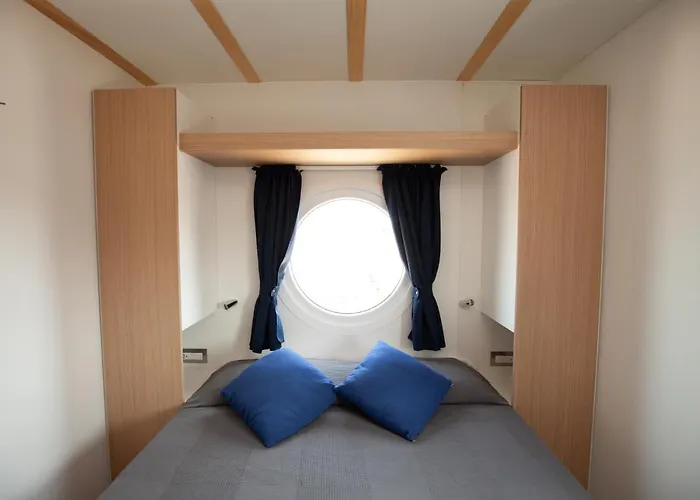Botel House Boat