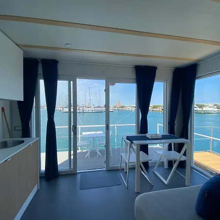 House Boat Rimini