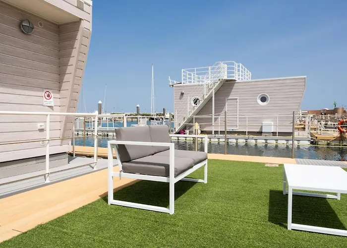 House Boat 4* Rimini